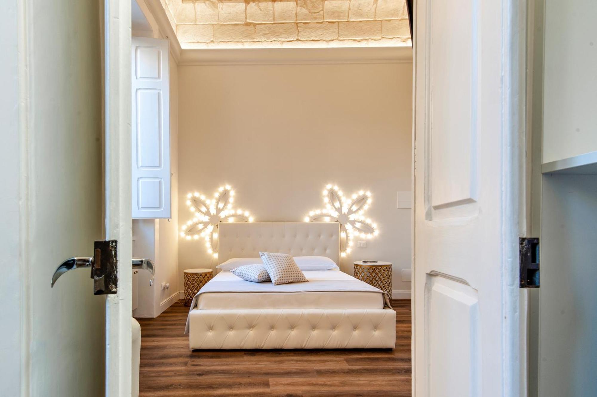 Bed and Breakfast Vittoria Luxury House Lecce Exterior foto